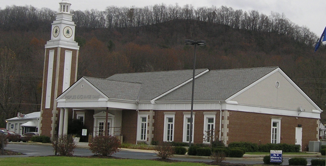 Stanton, KY Peoples Exchange Bank exterior