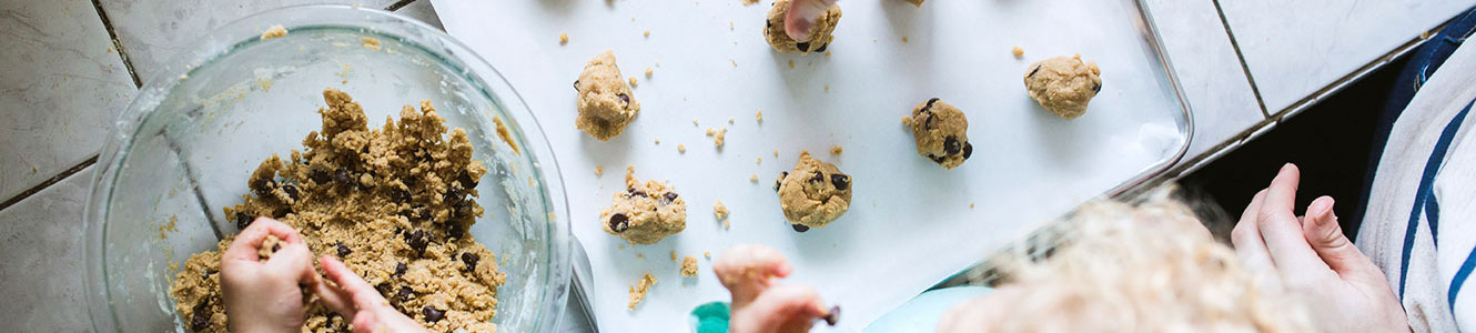 Baking cookies