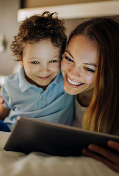 Mom with child and tablet